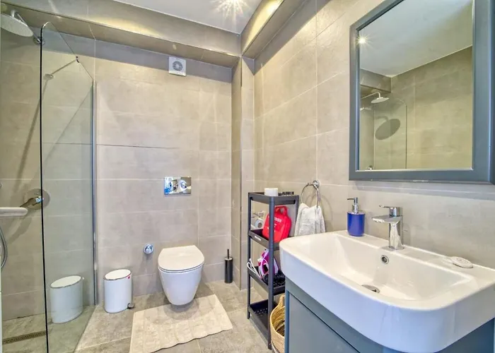 Retreat Block A2, Unit 4 Apartman